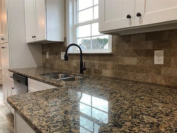 4th image of 204 Milford Pines Dr