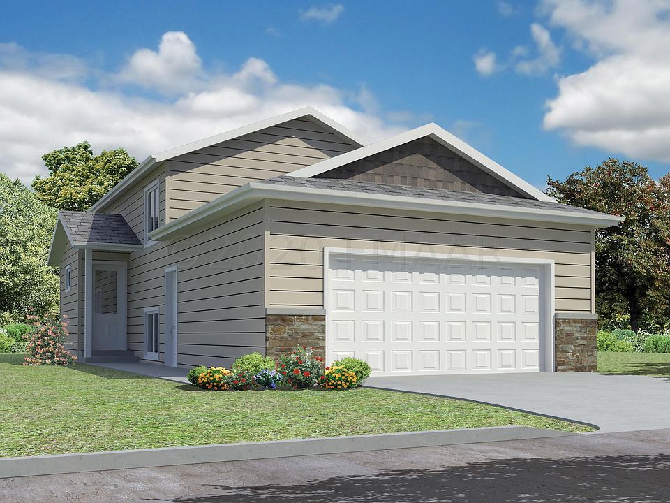 1st image of 2060 12th St W