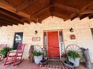 5923 Pioneer Rdg, San Antonio, TX 78245
