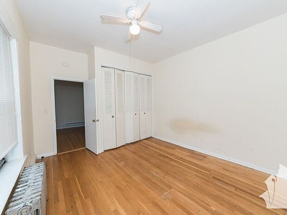 5th image of 915 W Waveland Ave APT 1B