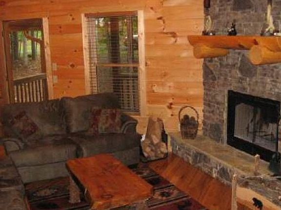 3rd image of 529 Newell Dr