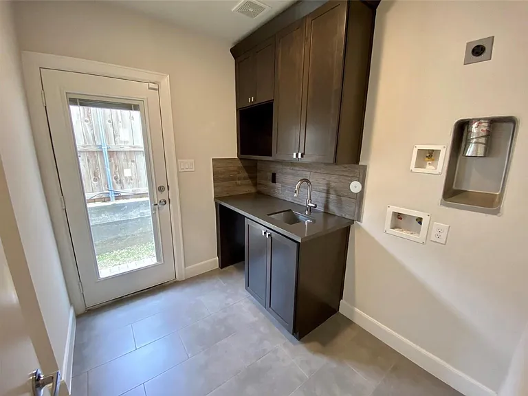 346 Eado Park Cir — Photo 17