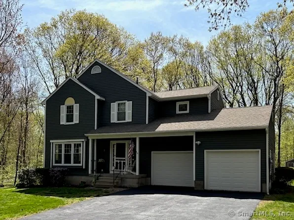 3 Val Court, Wolcott, CT 06716