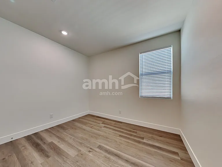 529 Silverbell Falls Pl — Photo 15