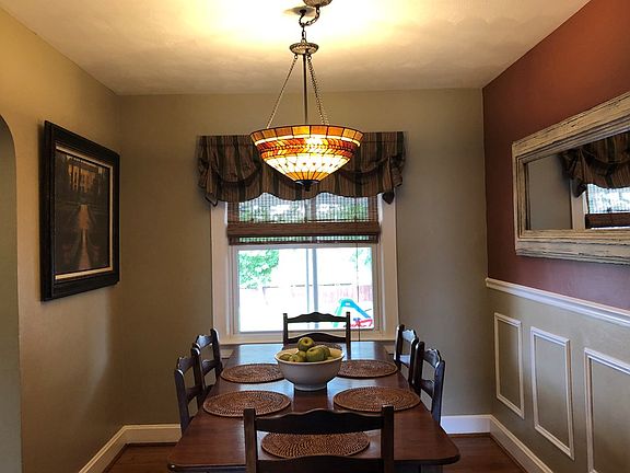 3rd image of 3009 Meadowland Dr