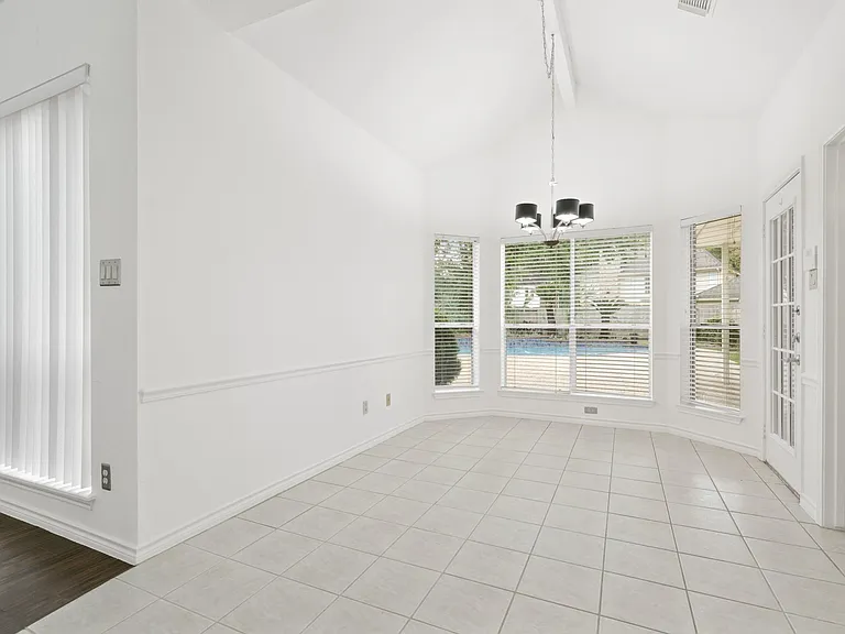 210 Wilkins Xing — Photo 17