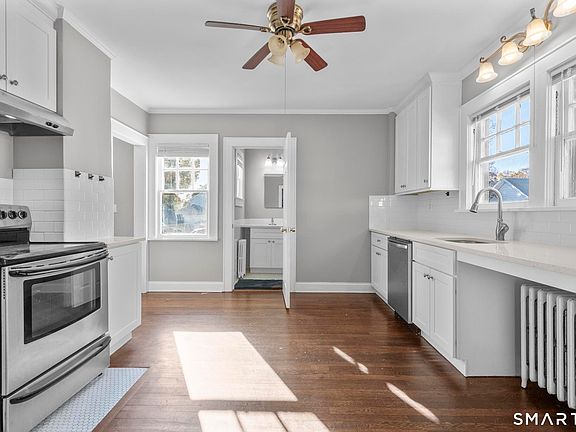 5th image of 118 Colonial Rd #1