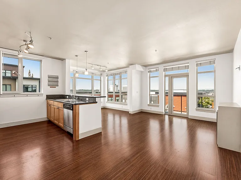 1501 Tacoma Ave S #519 — Photo 8