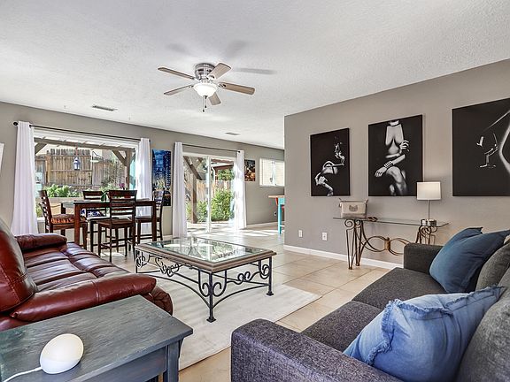 4th image of 4929 Bond Ct NW