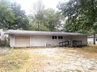 208 N Vollintine Ave, Taylorville, IL 62568