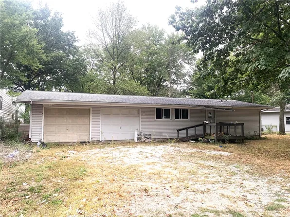 208 N Vollintine Ave, Taylorville, IL 62568