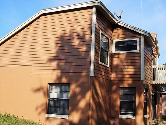 3rd image of 10251 Comfort Cir