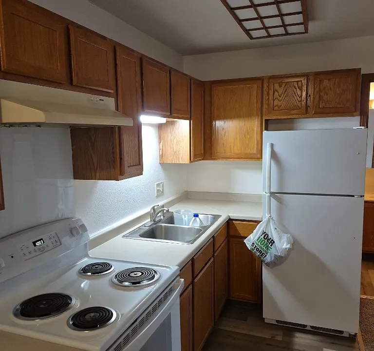 500 Grote St #7