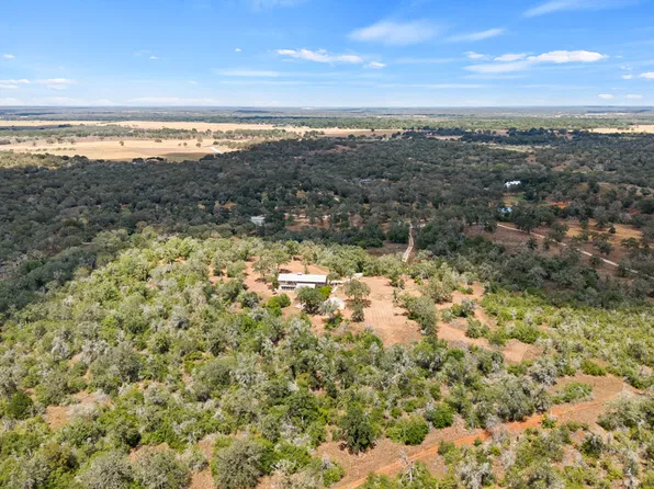 184 GUADALUPE HILLS LN, Seguin, TX 78155