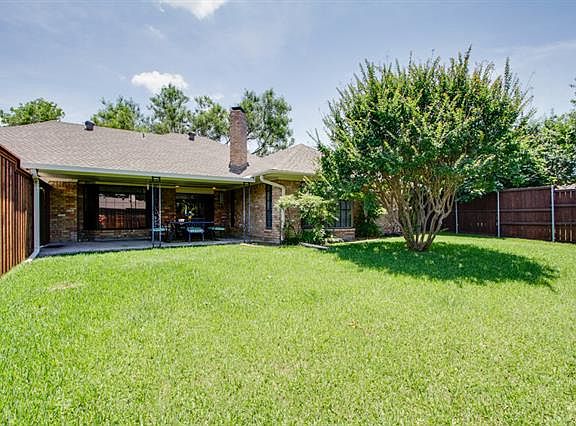 4th image of 3305 Brookshire Dr