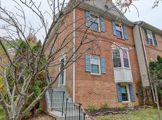 6714 Mockingbird Woods Ct, Lorton, VA 22079
