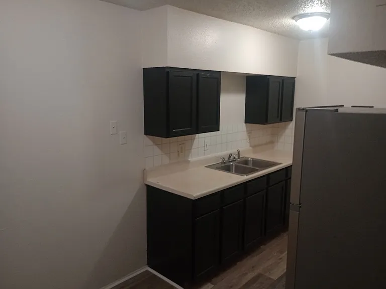 Chalet Apartments — Photo 2