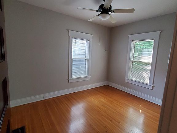 3rd image of 2110 Kenilworth Pl #2