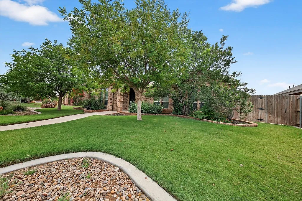 Building Photo - 5903 Frio Dr