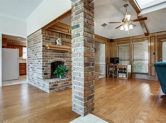 4th image of 3916 Mesa Dr