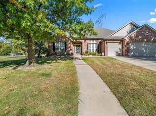 304 E Ocala St, Broken Arrow, OK 74011