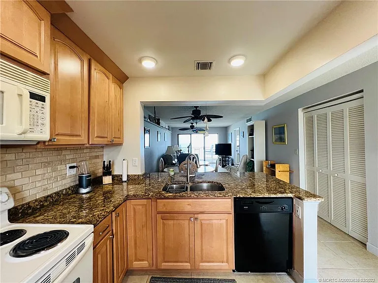 7430 S Ocean Dr #619B — Photo 9