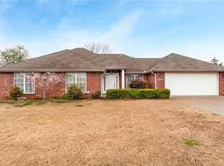 219 Sundown Dr, Farmington, AR 72730