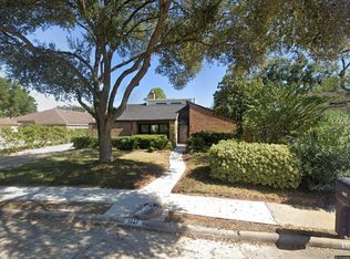 1027 Arrow Hill Rd, Houston, TX 77077