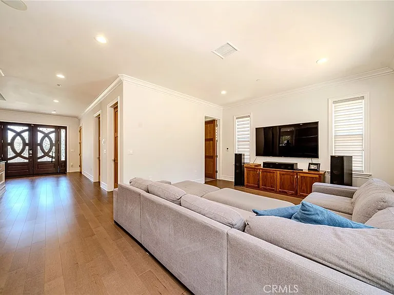 1217 Olive La Canada — Photo 10