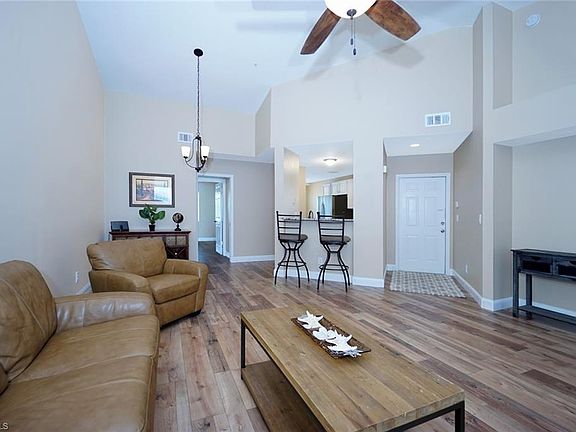 3rd image of 6544 Huntington Lakes Cir #9-202