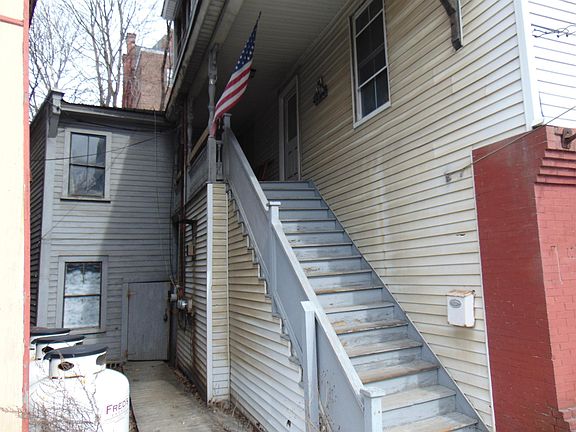 4th image of 166 Eastern Avenue