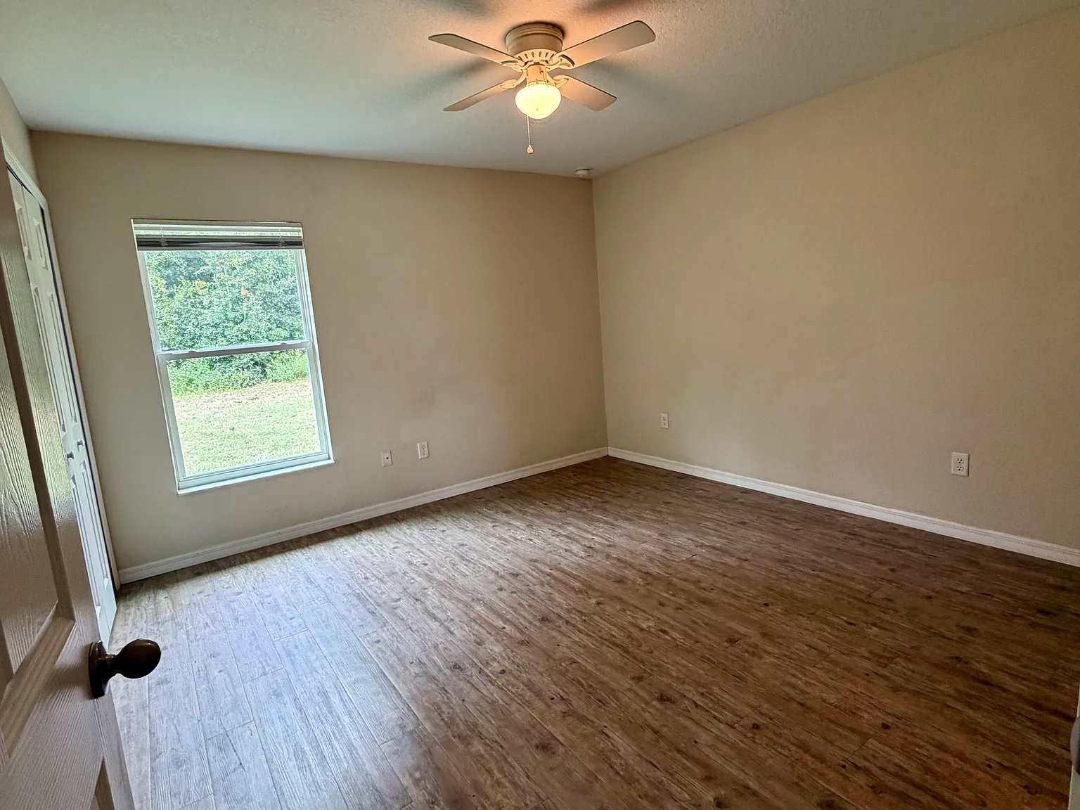 2 bed, 985 sqft, $1,300 — Photo 4