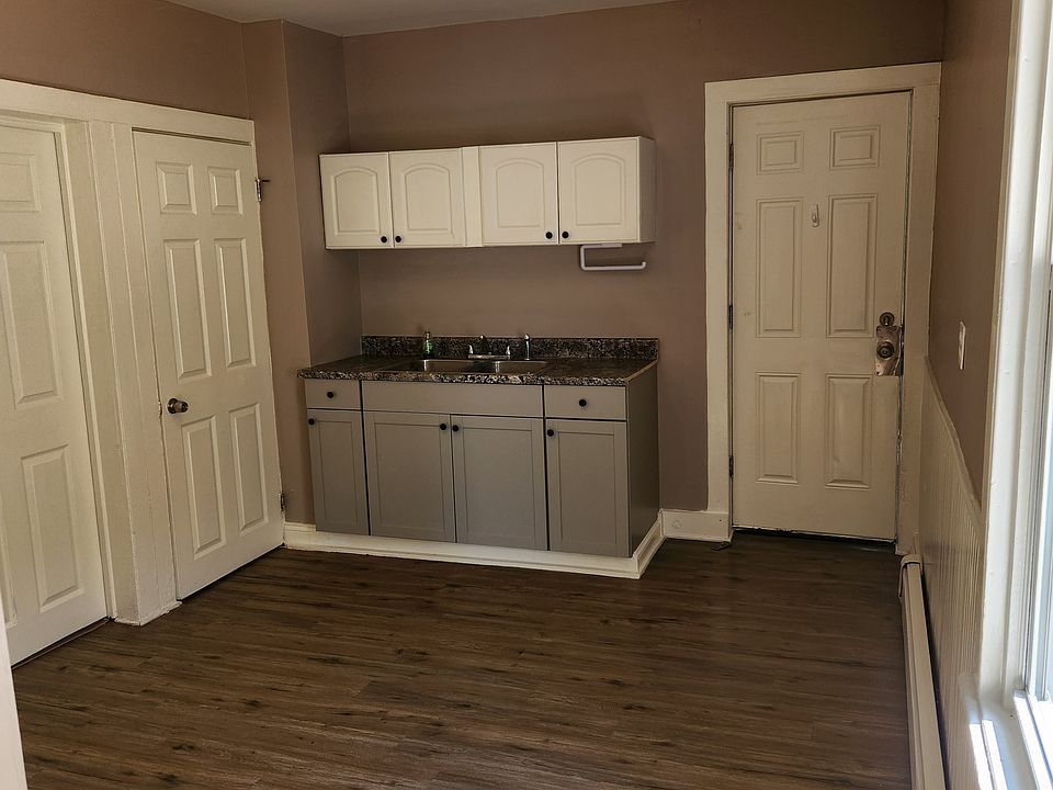 11 Fairview Ave Poughkeepsie NY Zillow