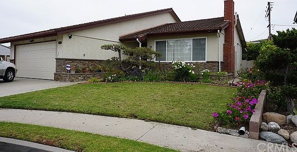 1st image of 22122 Mariposa Ave