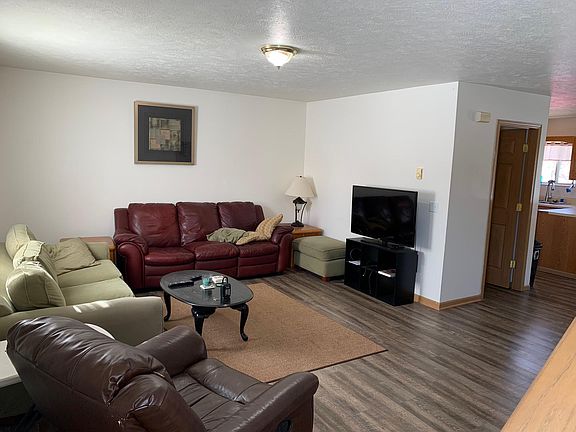 5th image of 606 Green St #B