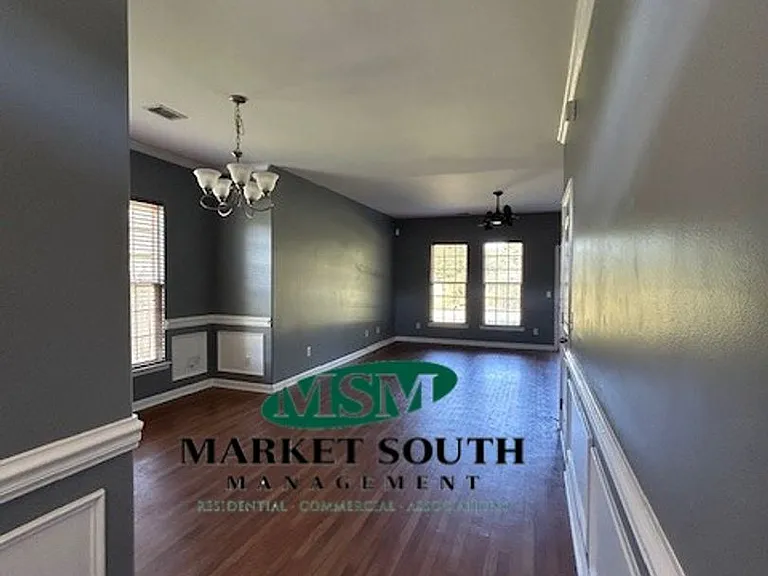 46 Twin Oaks Pl — Photo 3
