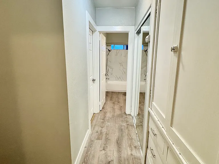 1048 W 62nd St #1048 — Photo 4