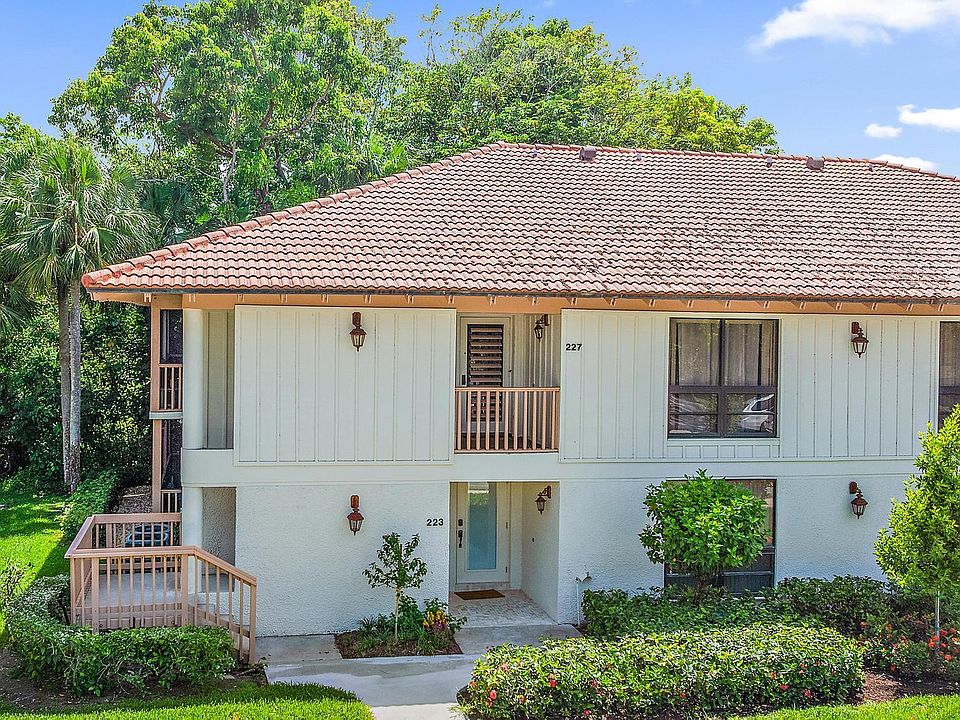 AV 227／228 24 World Houses 227 Brackenwood Terrace, Palm Beach Gardens, FL 33418 | Zillow