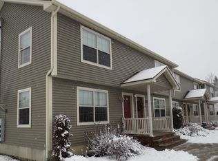 3 Lupine Ln APT 1, Brewer, ME 04412