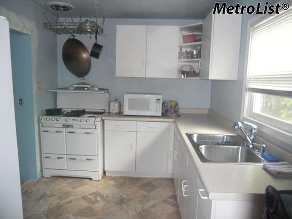 4th image of 4243 21st St