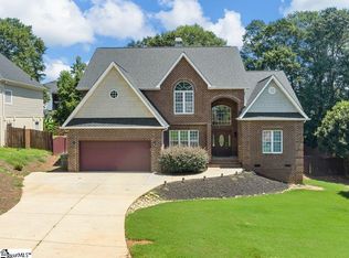 301 Chetsworth Ln, Greenville, SC 29607