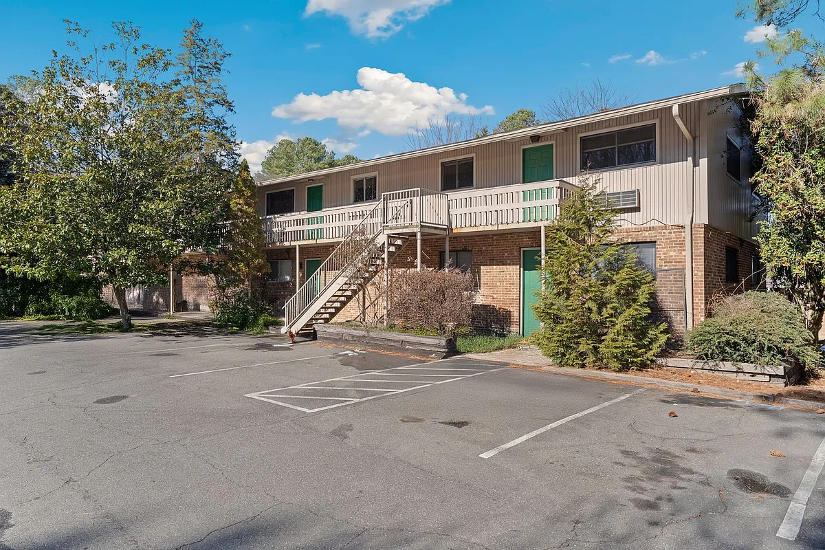Building Photo - 6 Shepherd Ln #D