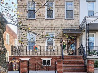 6856 76th St, Middle Village, NY