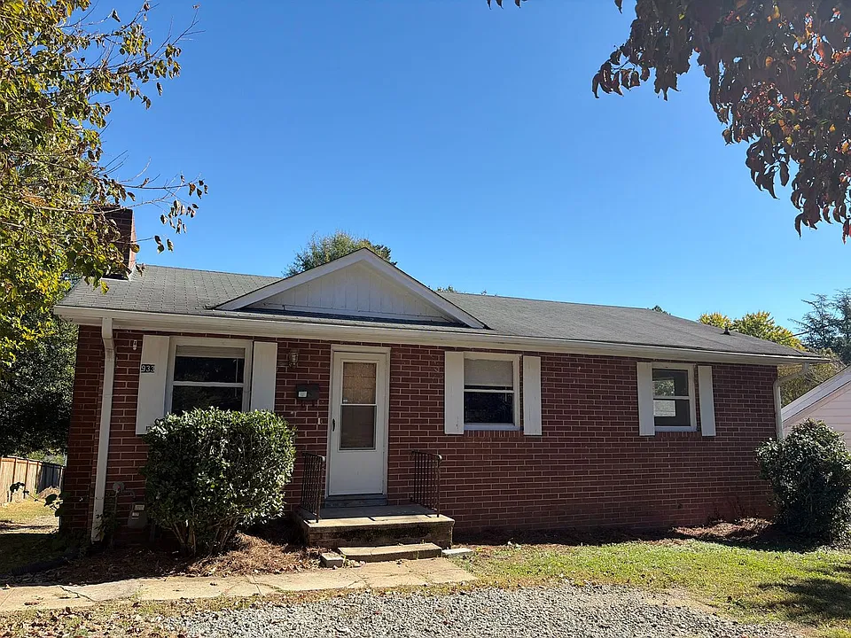 933 Lockland Ave