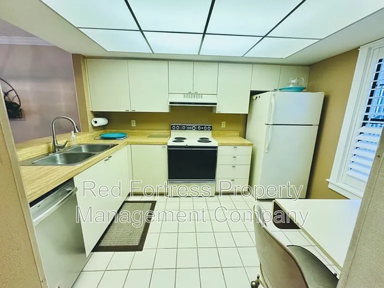 7113 Quail Run Ct W #W9 — Photo 9
