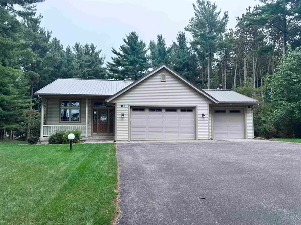 911 Saddle Rdg, Portage, WI 53901
