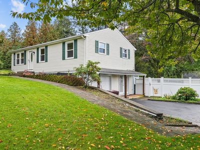 579 Knollwood Dr, Woonsocket, RI, 02895