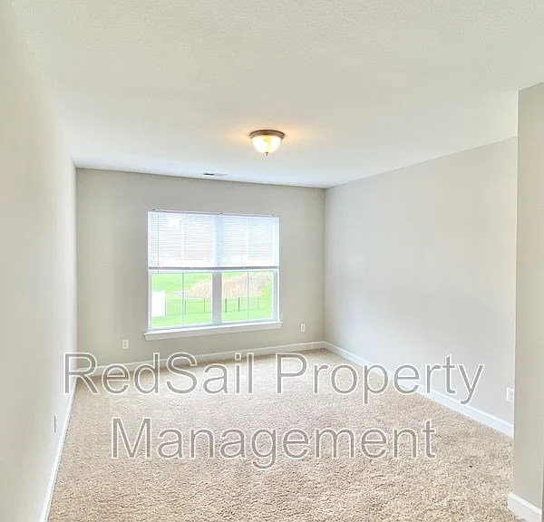 217 Manor Dr — Photo 24