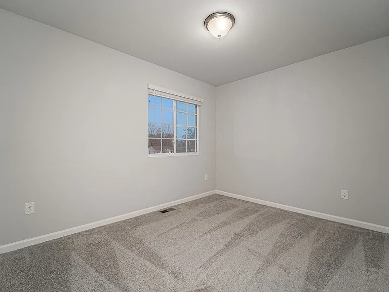 2309 Richardson Ct — Photo 6