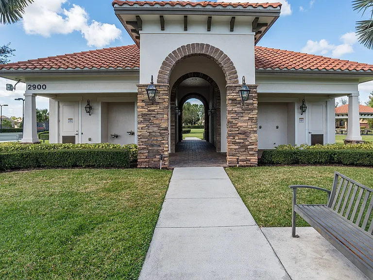 4127 Siena Cir — Photo 57